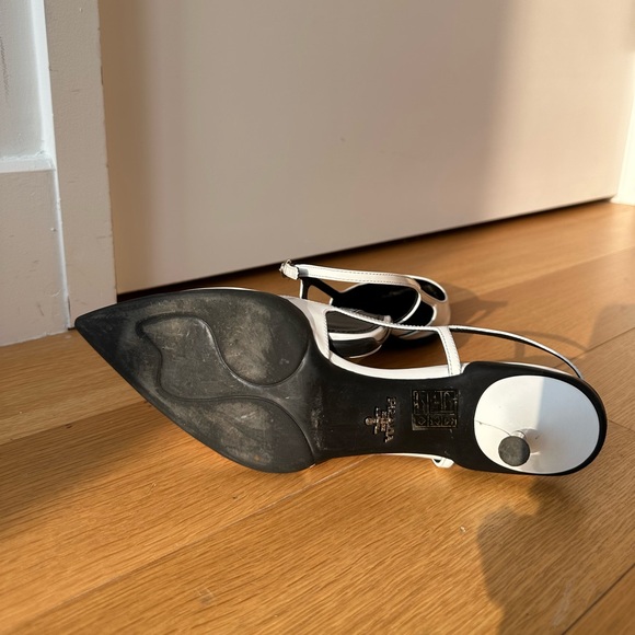 Prada white color block sling back pumps, size 40 - Picture 5 of 5